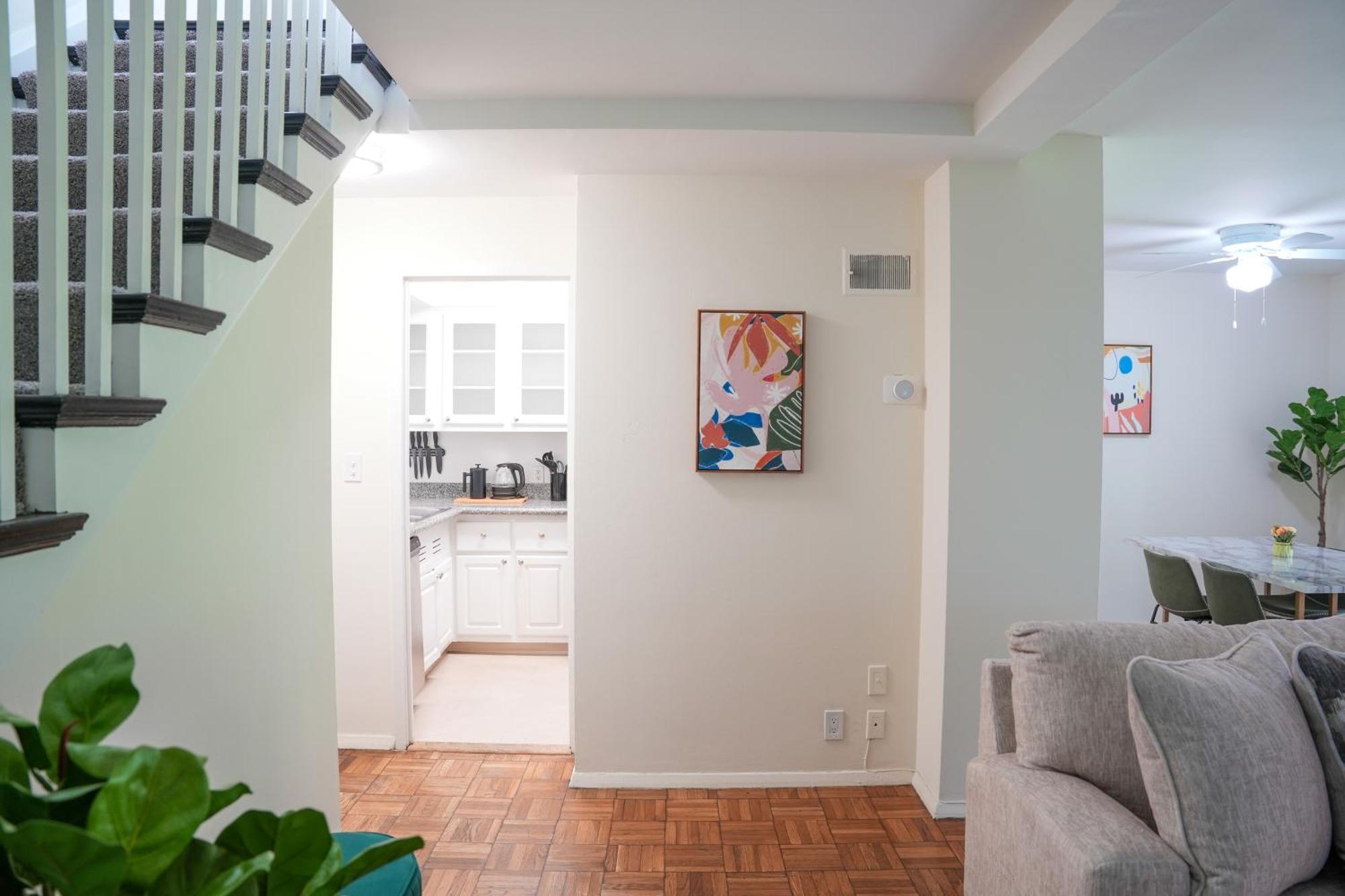 Angeles Miracle Mile Spacious 2br Townhouse * Los Angeles