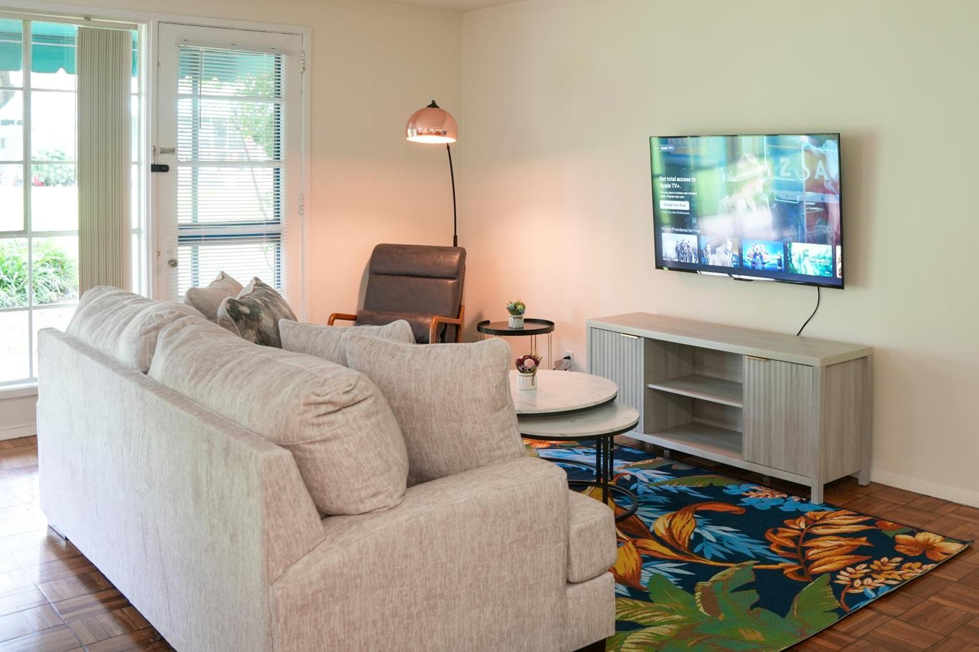 Angeles Miracle Mile Spacious 2br Townhouse * Los Angeles